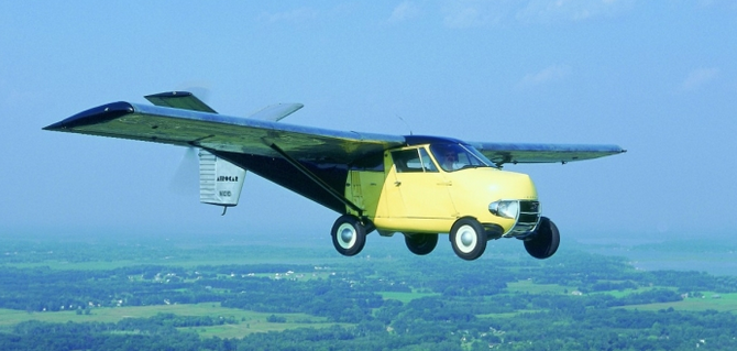 AEROCAR: IL MEZZO RETRO-FUTURISTA