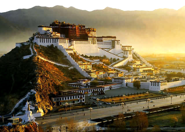 Il giro del mondo in 80 giorni in Tibet: Lhasa e il Palazzo di Potala